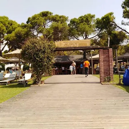 Viktoria Halkidiki فيلة Nea Silata